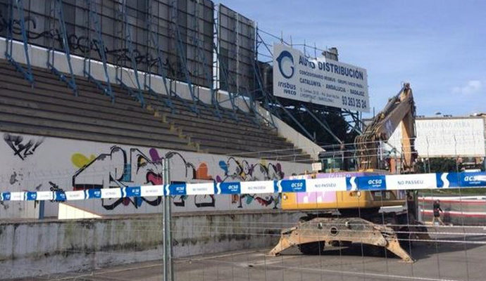 L’enderrocament de l’antic camp del CF Badalona ha iniciat aquest diumenge