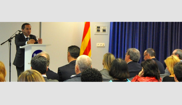 La FEB i l’impo homenatgen als 120 emprenedors del 2012 a Badalona